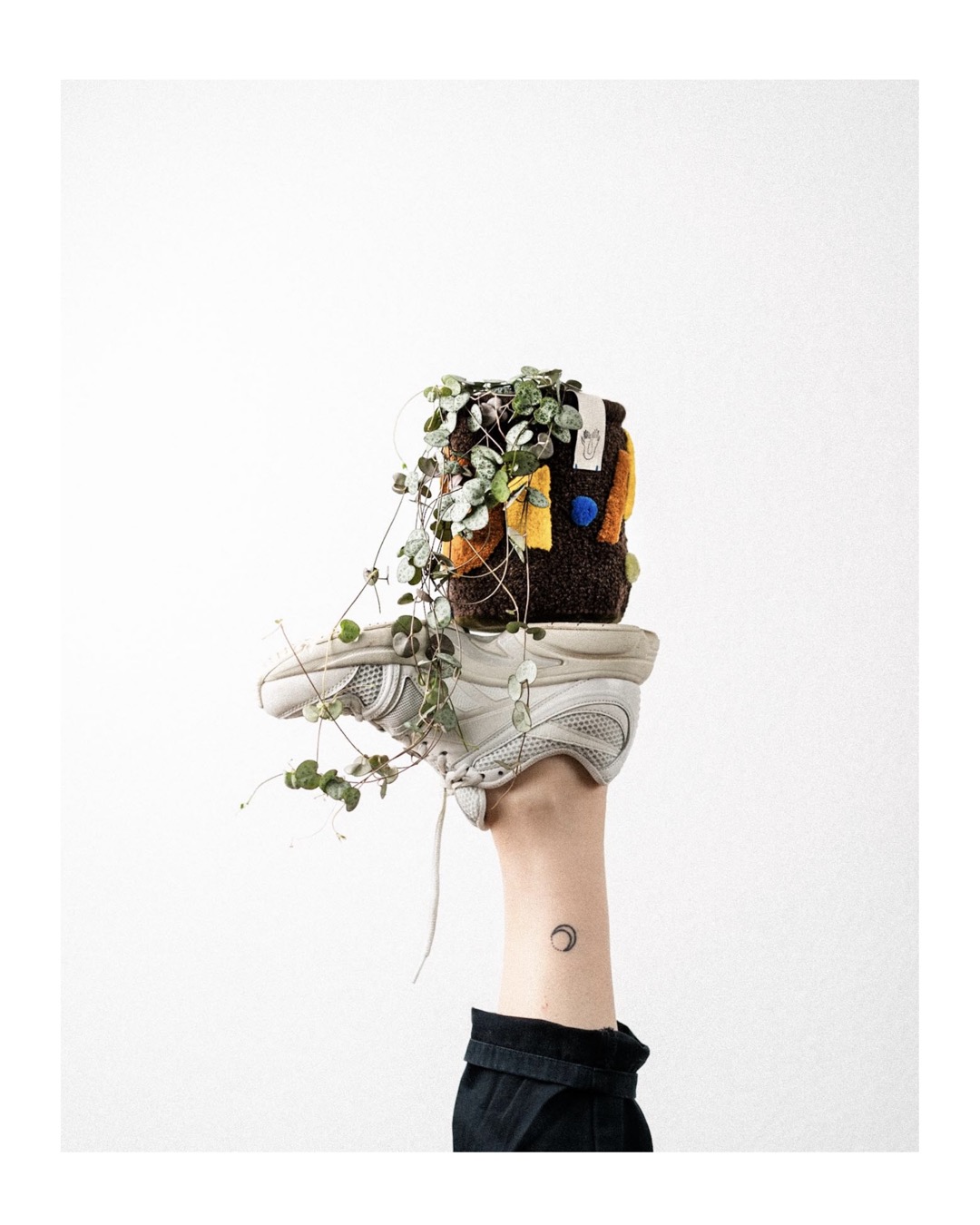 flower pot with punch needle design